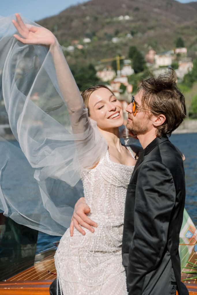 Lake Como Boat Photoshoot luxury lake como wedding 11