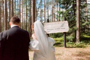 latvia wedding couple042