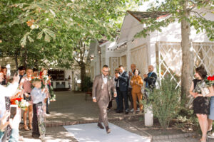 outdoor wedding ceremony023