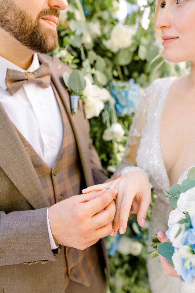 outdoor wedding ceremony024