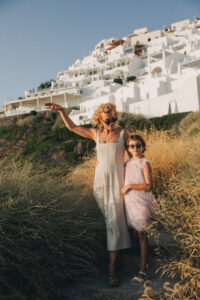 family photoshoot santorini