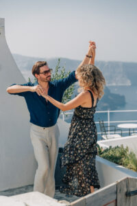 santorini couple photoshoot